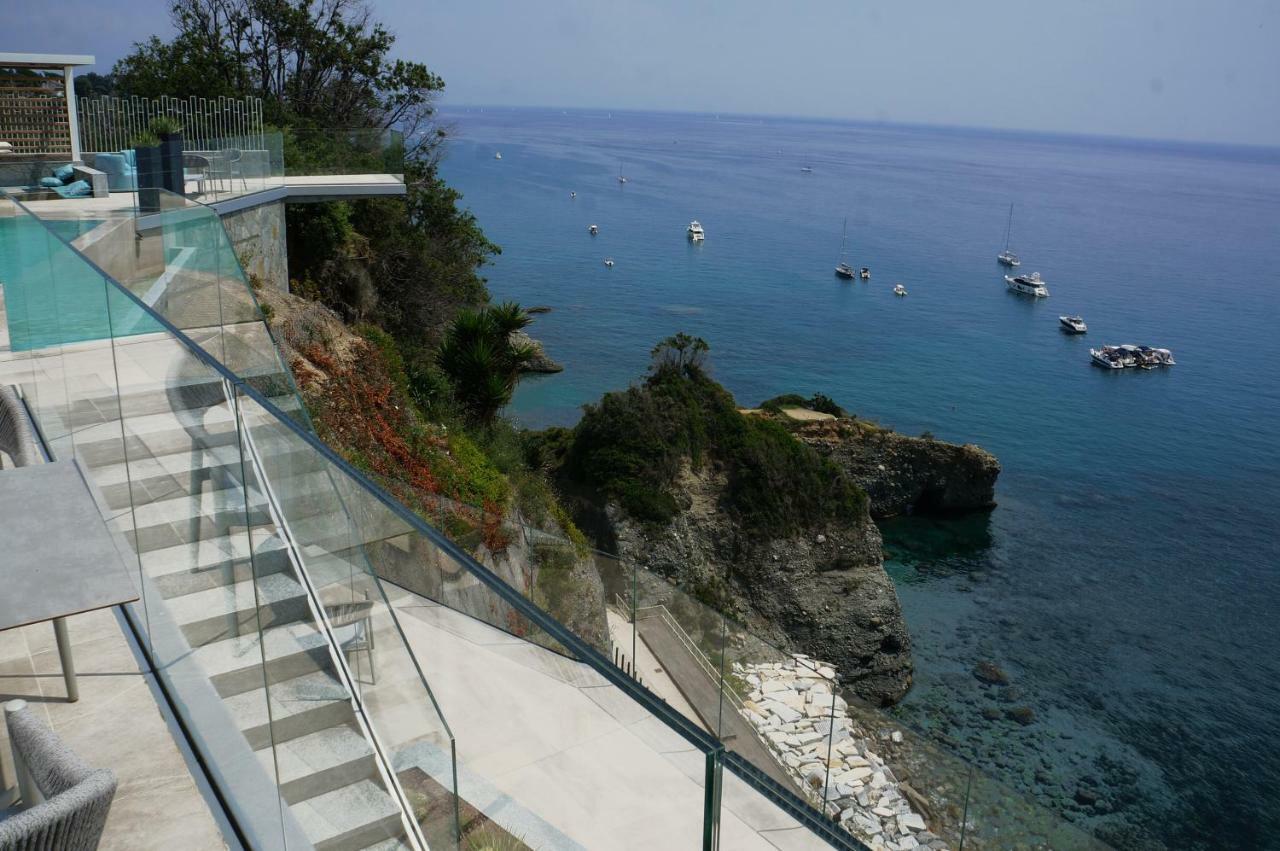 B&B Capo Torre Resort & Spa Albisola Superiore Exteriör bild