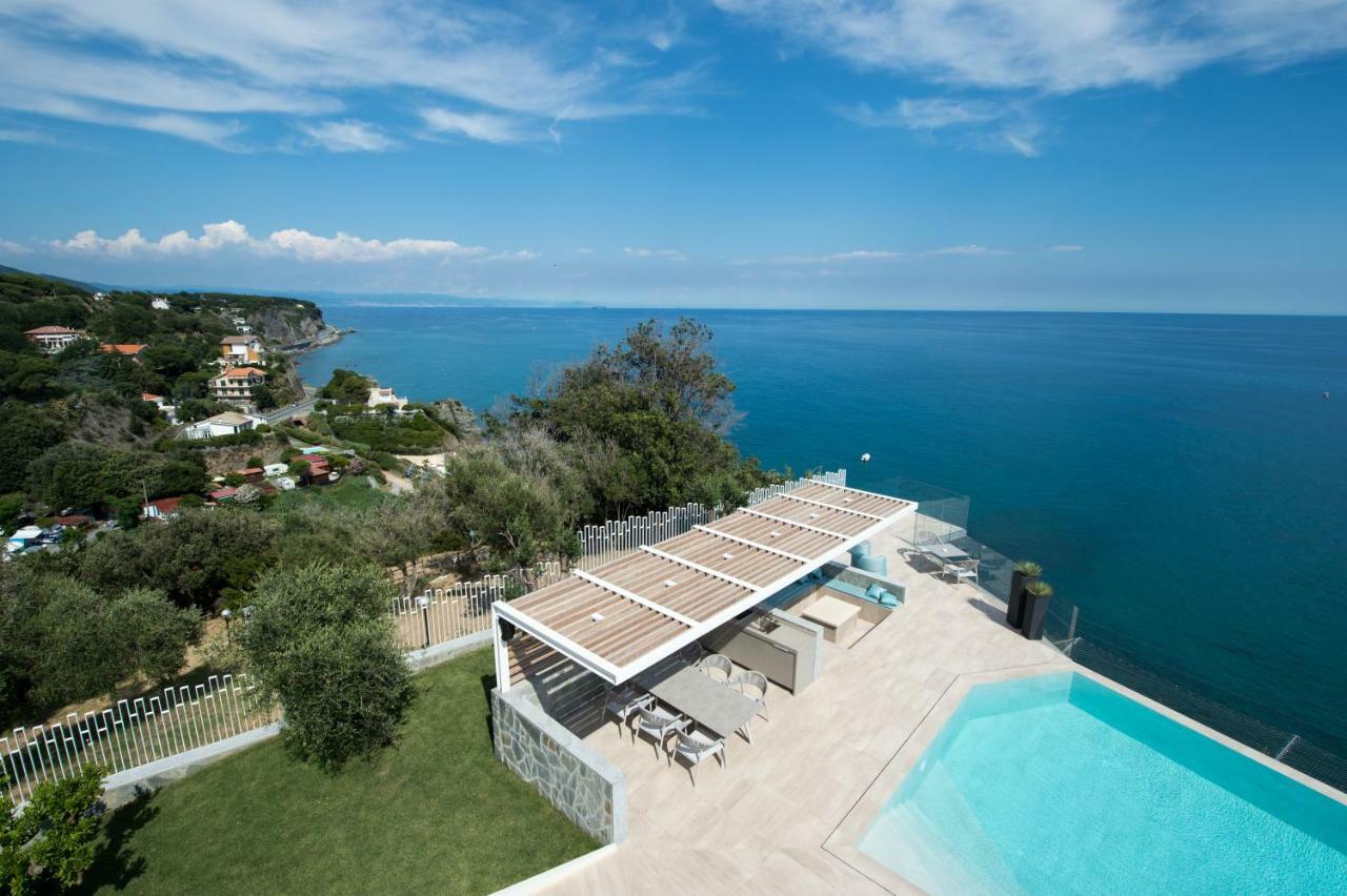 B&B Capo Torre Resort & Spa Albisola Superiore Exteriör bild